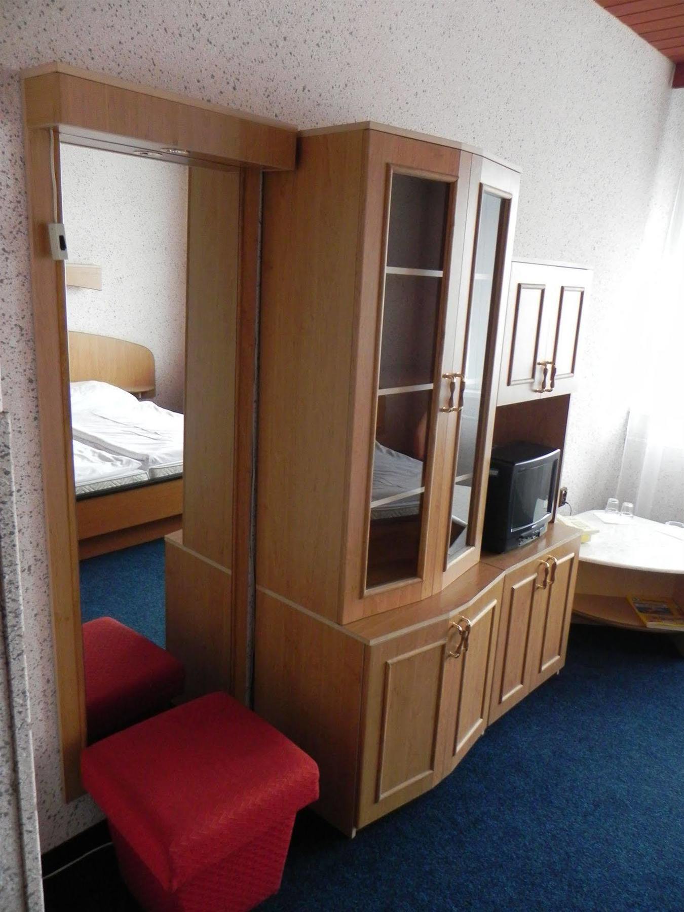 Garni Hotel Junior Bratislava Exterior foto